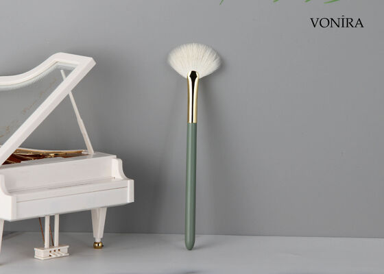 Vonira Custom Großhandel Natürliche weiße Ziegenhaare Ventilator Highlighter Bürste mit Private Label Service