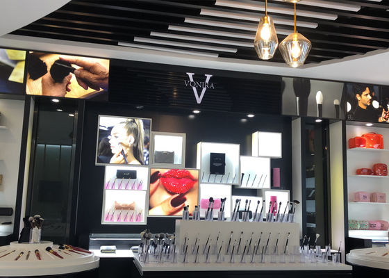 Berufsbeendetes Doppelmake-up Vonira errötet Kontur bürstet doppelten mit Seiten versehenen Leuchtmarker Bronzer bürstet mit schwarzen Griffen
