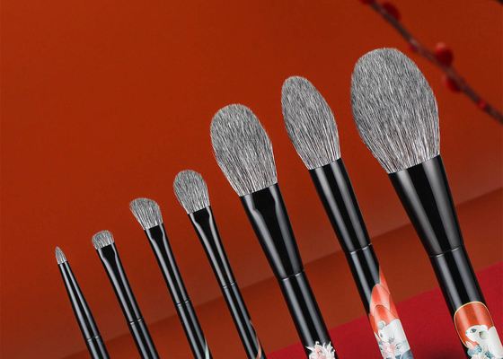 Nachhaltiger, antibakterieller, umweltfreundlicher, veganer Make-up-Puderpinsel aus Maisfaser mit Glitzer-Birkenholzgriff