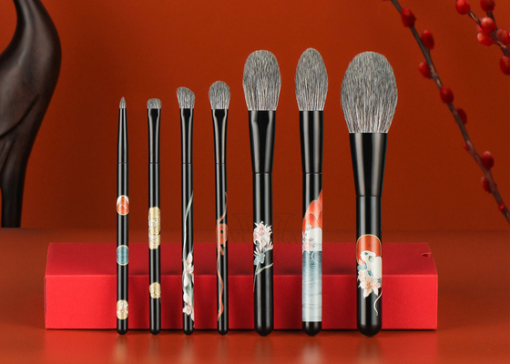 Professionelle Make-up-Blush-Bürste mit hochwertigen Taklon-PBT-Synthetischen Haaren und starkem, massivmatten schwarzen Kupferferrülle SA8000 und ISO9000 zertifiziert